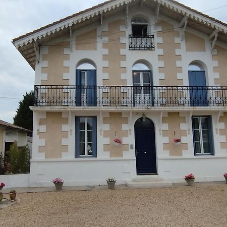 Montplaisir Bed & Breakfast Montendre Dış mekan fotoğraf